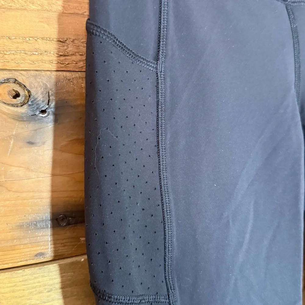 lululemon athletica leggings capri